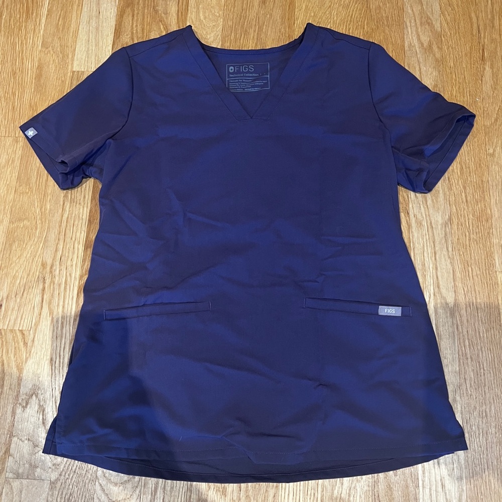 FIGS Scrub Top